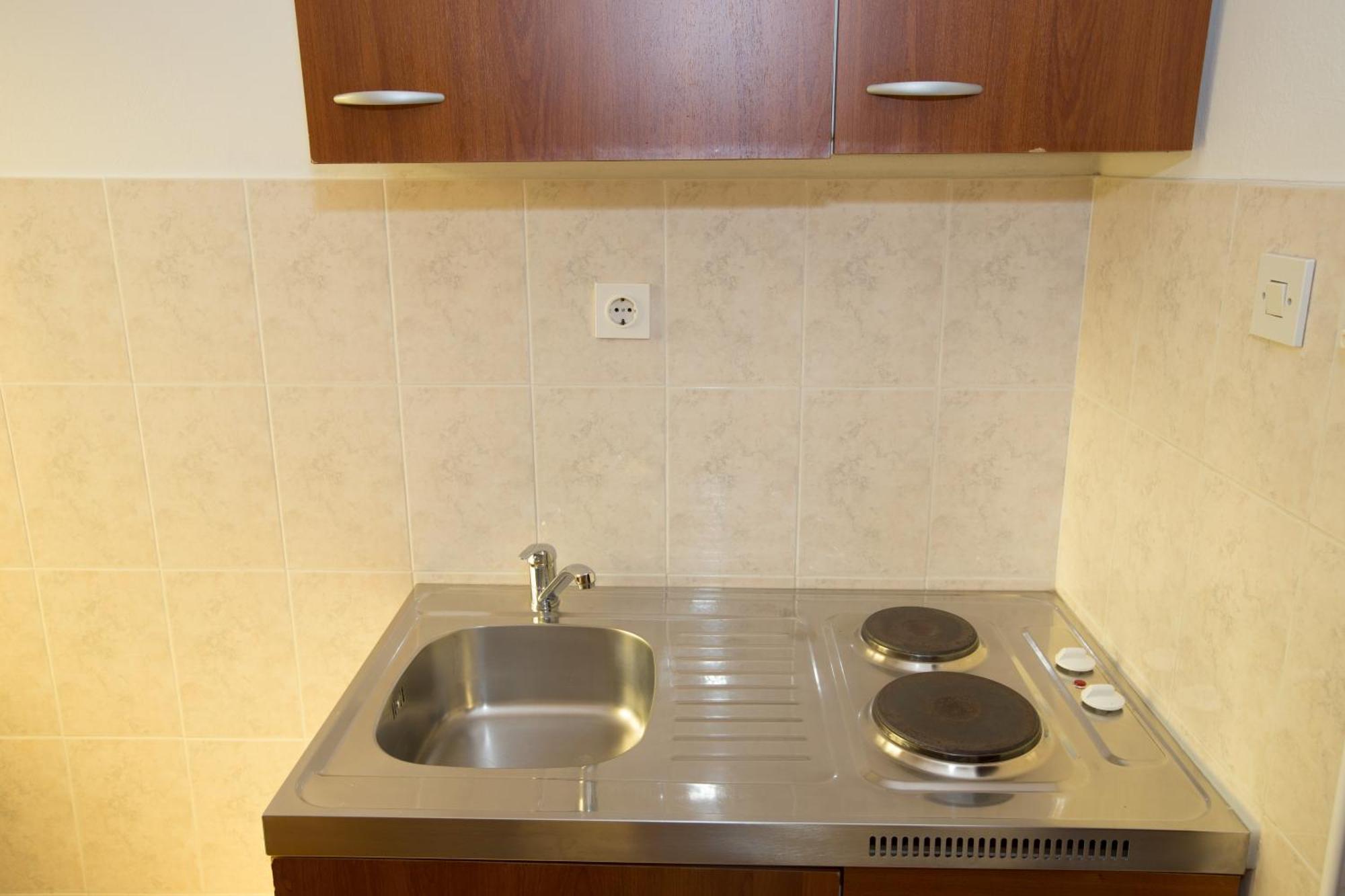Rooms & Studio Apartments By The Way Baška Exterior foto